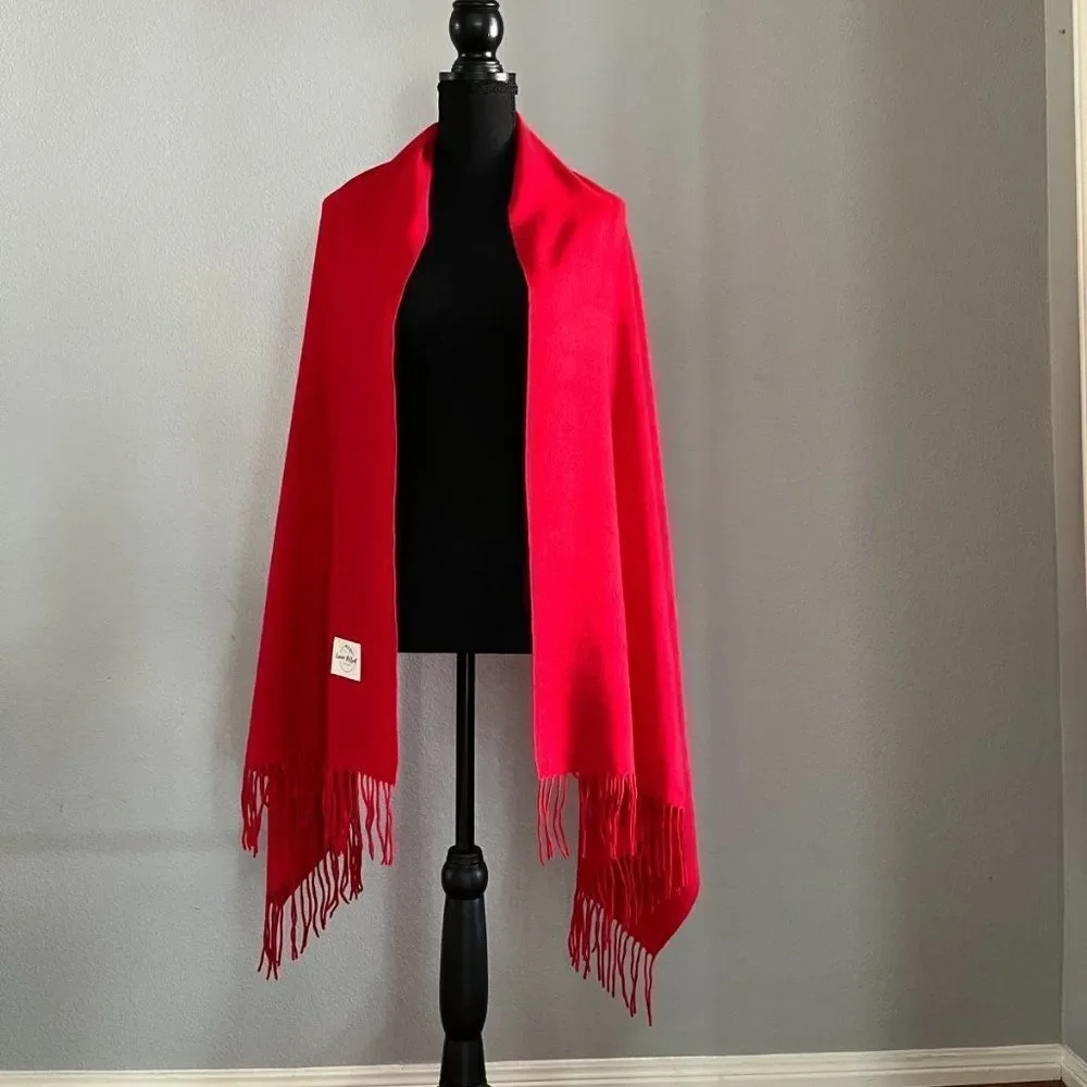 Soft warm scarf is a mixture of acrylic and cashmere condition is new